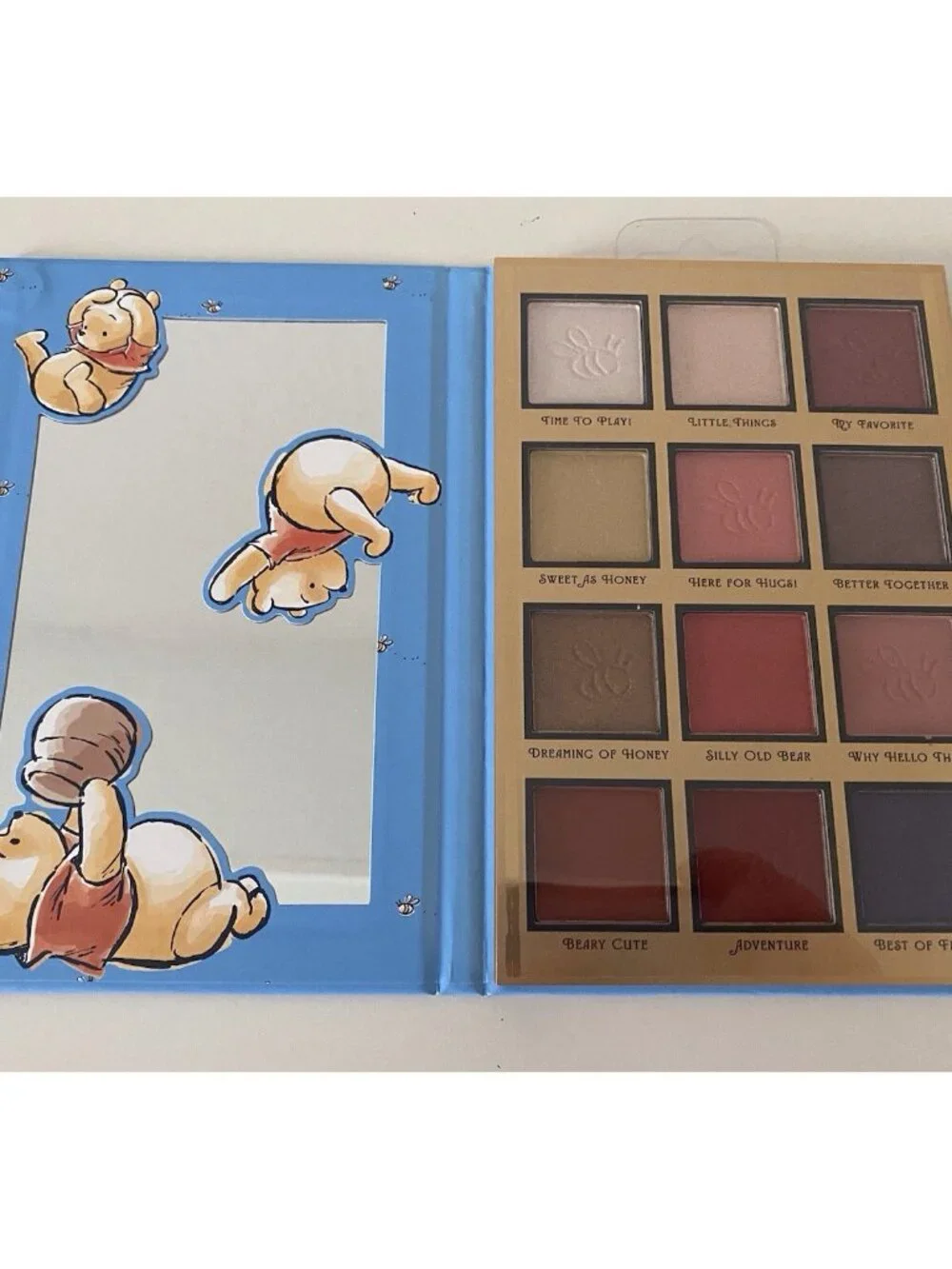 Set‎ Of 12 Disney Winnie The Pooh & Hunny Eyeshadow Palette With Mirror NEW